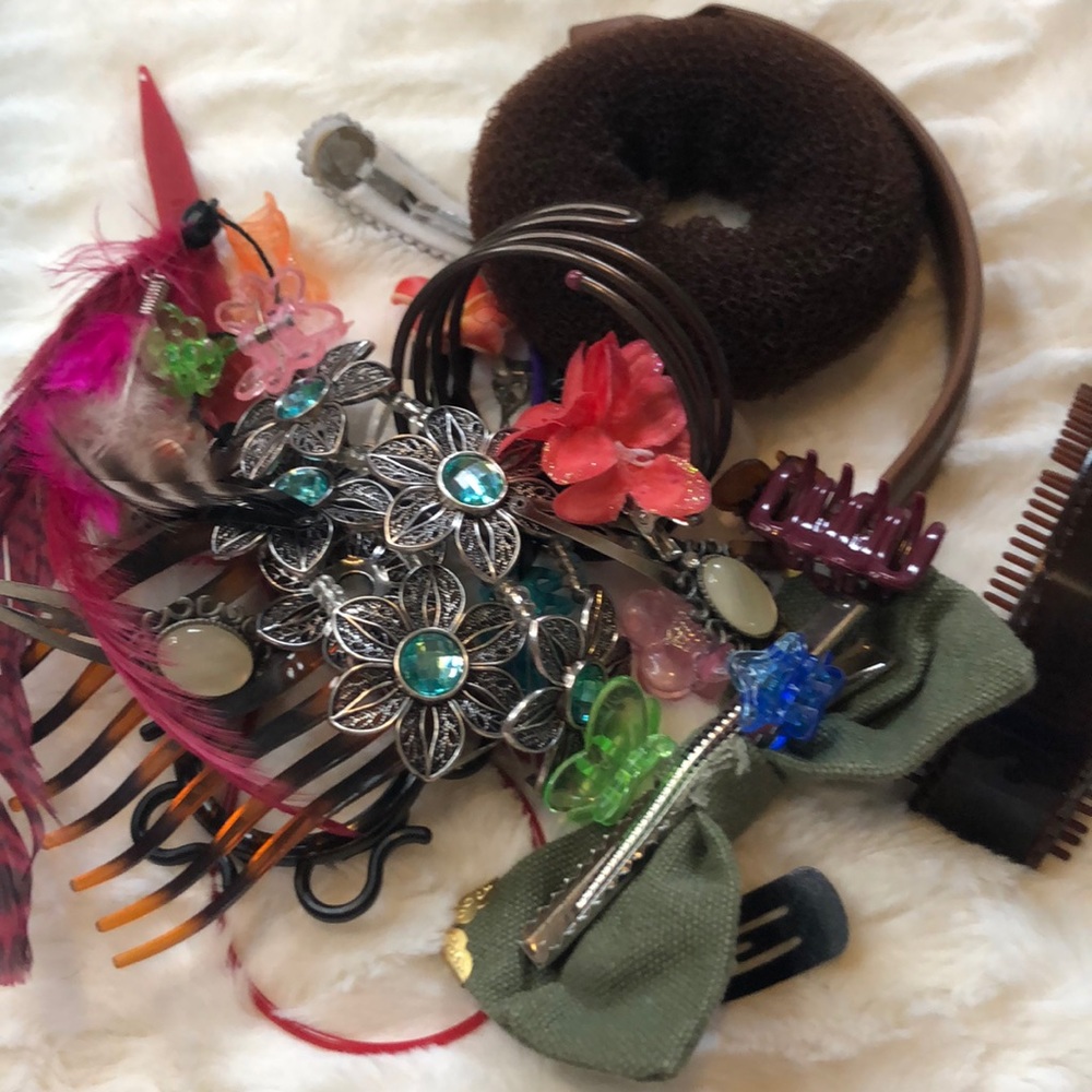 AVAILABLE IN MYSTERY BOX ~ HAIR PACKAGE!!!